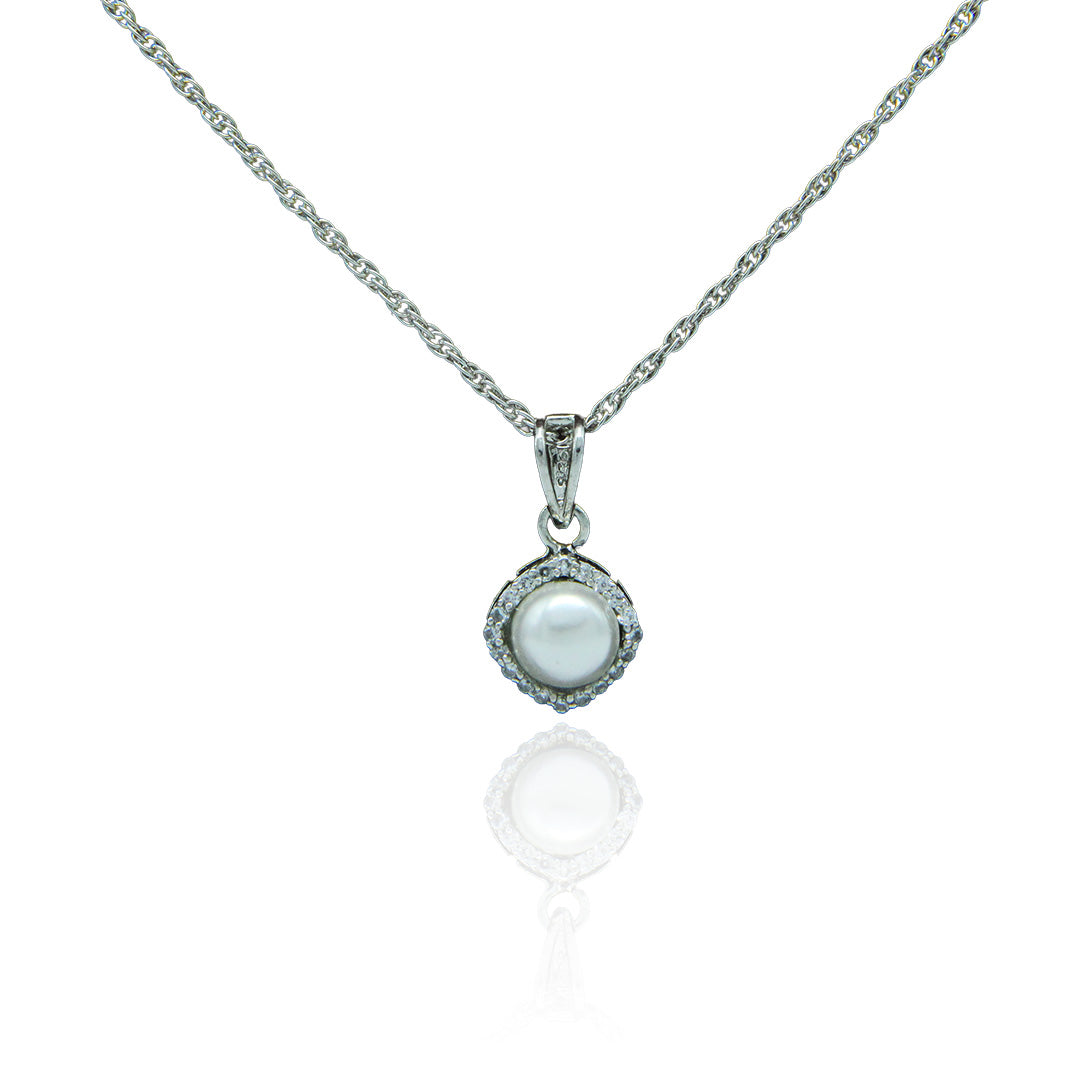 Crowned Pearl